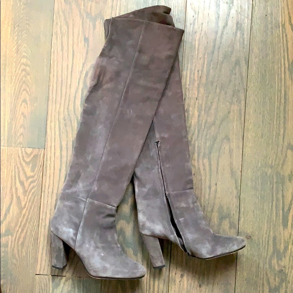 Halogen Over-the-Knee Grey Suede Boots Sz 6.5
